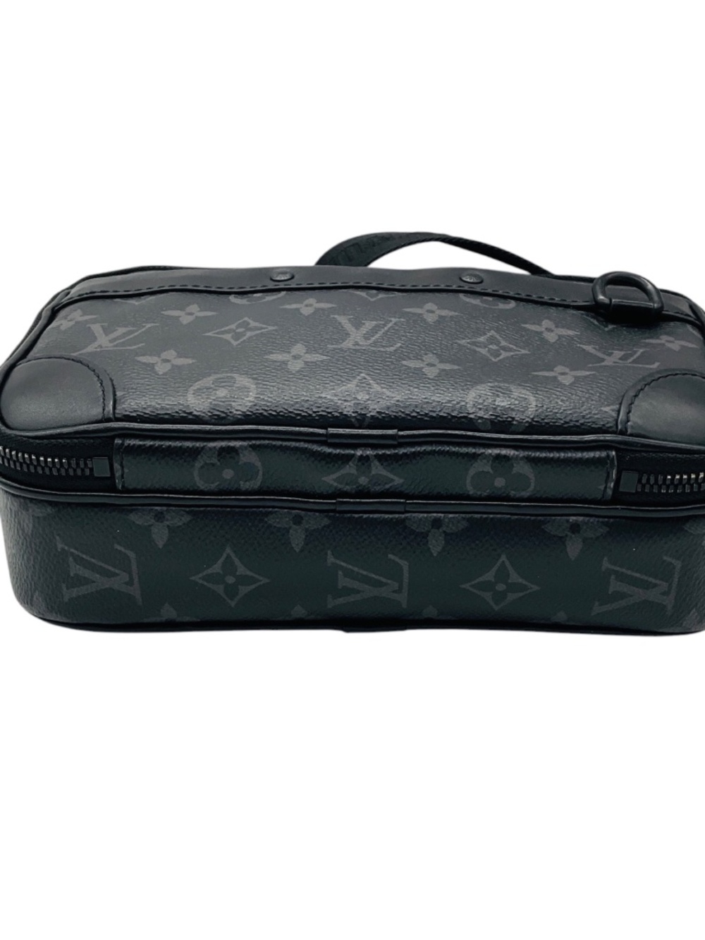 LOUIS VUITTON BLACK MONOGRAM CANVAS AND LEATHER ALPHA MESSENGER BAG - Picture 7 of 13